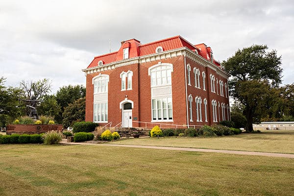 Tvshka Homma Capitol Grounds